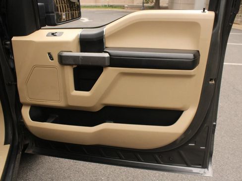 Used 2020 Ford F150 XLT RWD image 27