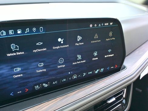 Used 2026 Chevrolet Suburban Premier w/ Sun And Tow Package image 4