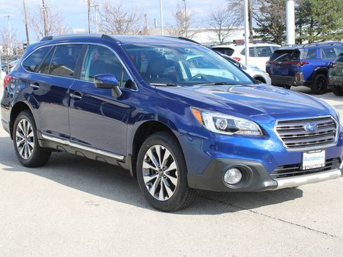 Used 2017 Subaru Outback 3.6R Touring w/ Popular Package #5A image 3