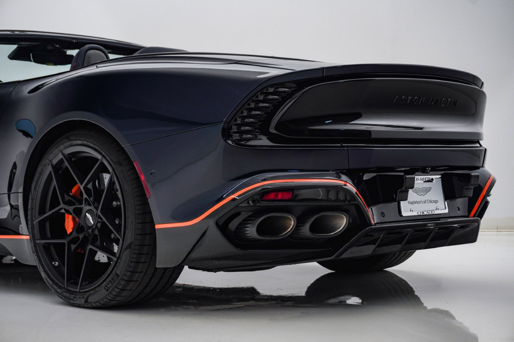 Used 2026 Aston Martin Vanquish Convertible RWD image 13
