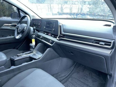 Used 2023 Kia Sportage LX image 27