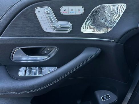 Used 2026 Mercedes-Benz GLS 580 4MATIC image 16
