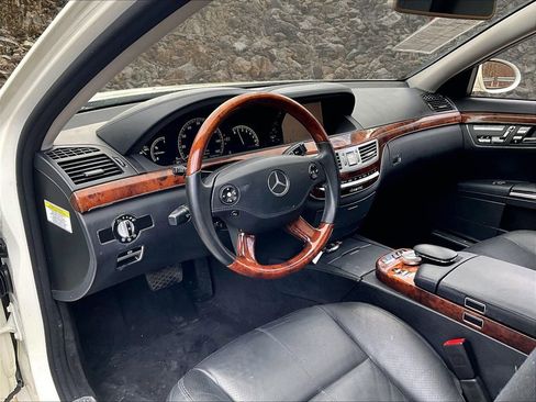 Used 2008 Mercedes-Benz S 550 4MATIC image 12
