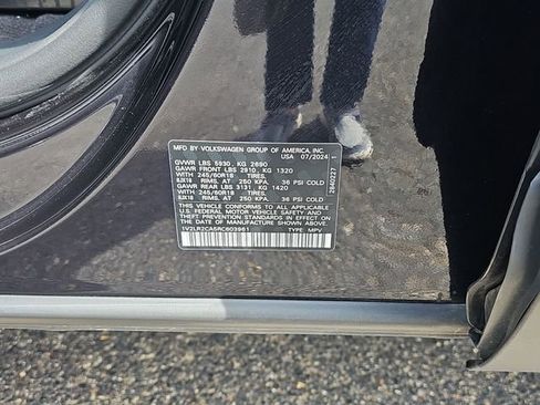Used 2024 Volkswagen Atlas SE AWD/4WD image 33