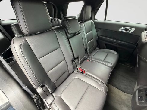 Used 2014 Ford Explorer Sport w/ Equipment Group 401A AWD/4WD image 19