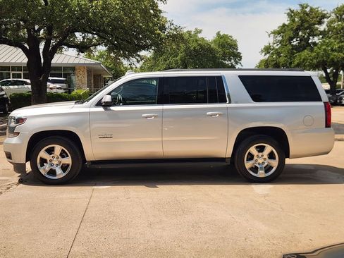 Used 2016 Chevrolet Suburban LT w/ Texas Edition Package RWD image 4