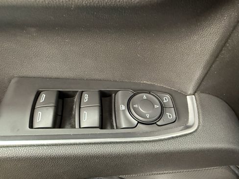 Used 2023 Chevrolet Silverado 1500 LT image 12