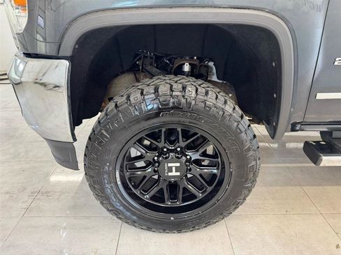 Used 2017 GMC Sierra 2500 SLT w/ Driver Alert Package AWD/4WD image 35