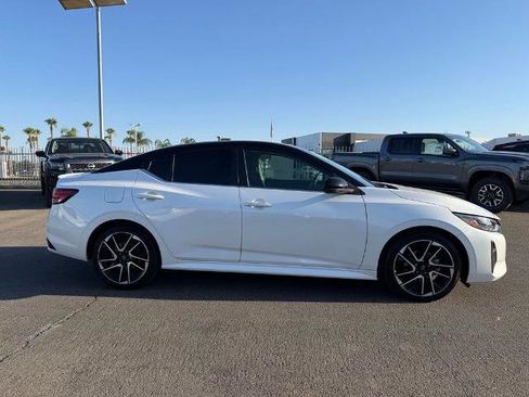 Certified 2024 Nissan Sentra SR FWD image 7