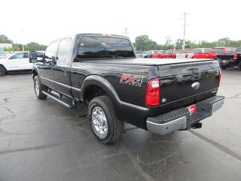 Used 2015 Ford F250 XLT w/ XLT Premium Package AWD/4WD image 8