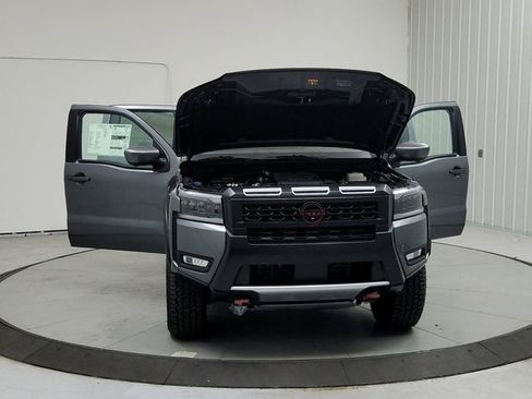 New 2026 Nissan Frontier PRO-4X w/ Pro-4x Convenience Package image 10