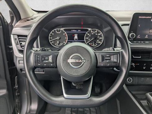 Used 2023 Nissan Rogue S image 16