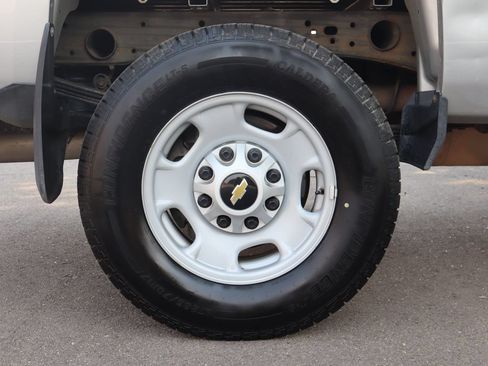 Used 2017 Chevrolet Silverado 2500 W/T w/ WT Fleet Convenience Package AWD/4WD image 33