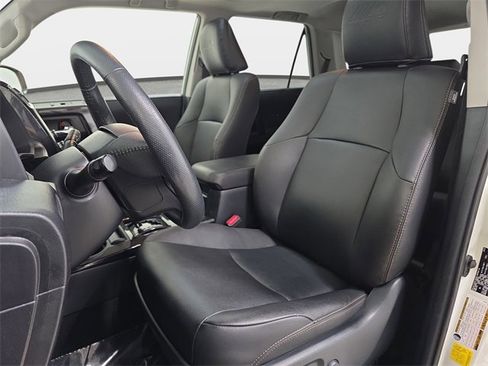 Used 2023 Toyota 4Runner 40th Anniversary SE image 14