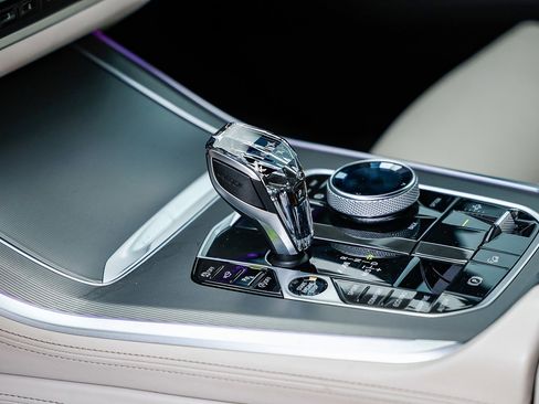 Used 2020 BMW X5 M50i w/ Executive Package image 20