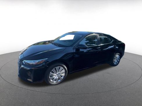 Used 2025 Nissan Sentra S FWD image 7