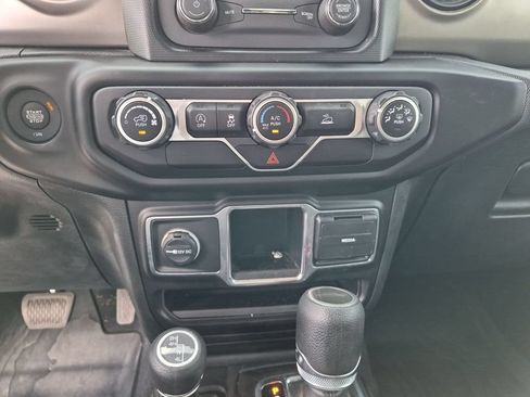 Used 2021 Jeep Gladiator Sport w/ Trailer Tow Package AWD/4WD image 24
