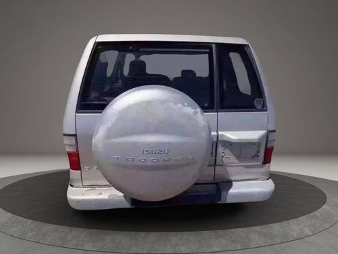 Used 2000 Isuzu Trooper S image 6