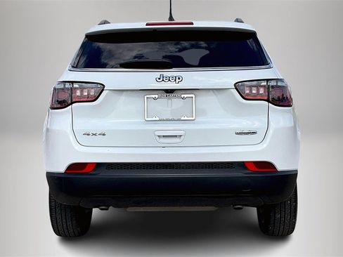 Used 2024 Jeep Compass Latitude w/ Sun and Sound Group image 6