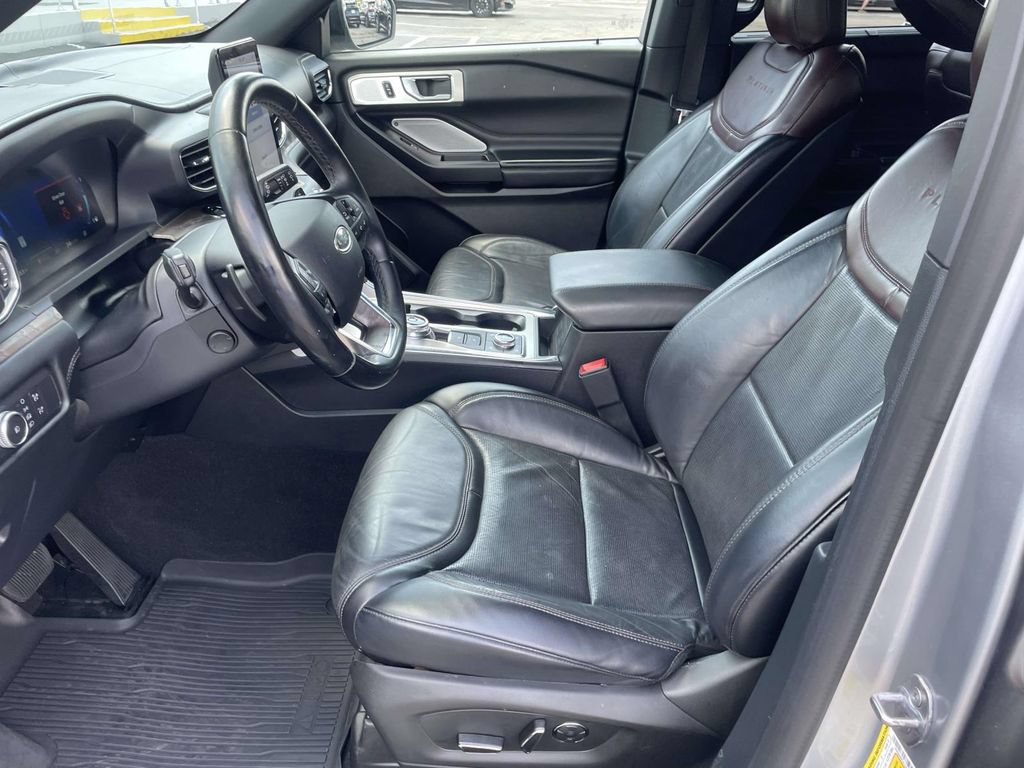 Used 2020 Ford Explorer Platinum w/ Premium Technology Package AWD/4WD image 15