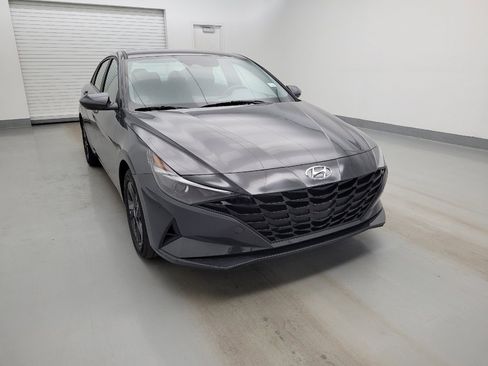 Used 2023 Hyundai Elantra SEL w/ Preferred Accessory Package image 14