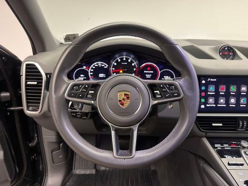 Used 2023 Porsche Cayenne Platinum Edition AWD/4WD image 14