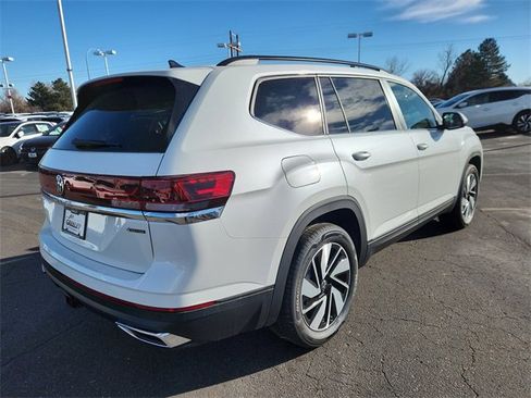 New 2026 Volkswagen Atlas SE image 3