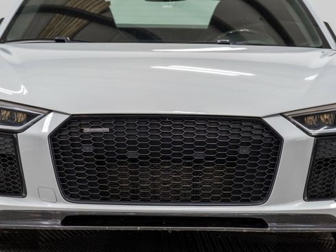 Used 2017 Audi R8 V10 plus w/ Full Leather Package image 7
