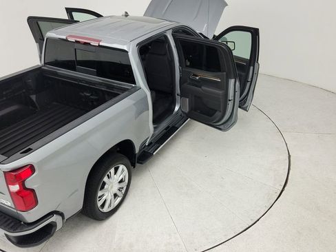 New 2026 Chevrolet Silverado 1500 High Country w/ High Country Premium Package AWD/4WD image 44