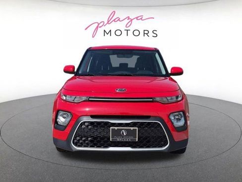 Used 2020 Kia Soul LX FWD image 2