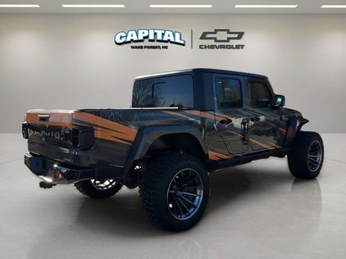 Used 2022 Jeep Gladiator Sport image 5