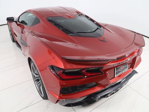 Used 2023 Chevrolet Corvette Z06 image 34