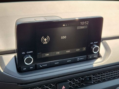 Certified 2023 Honda Accord LX image 17