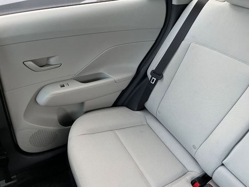 Used 2025 Hyundai Kona SEL image 39