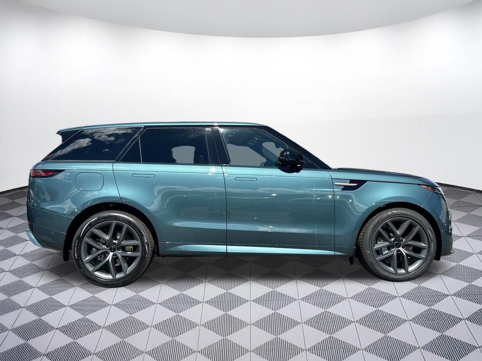 New 2026 Land Rover Range Rover Sport Dynamic SE AWD/4WD image 8