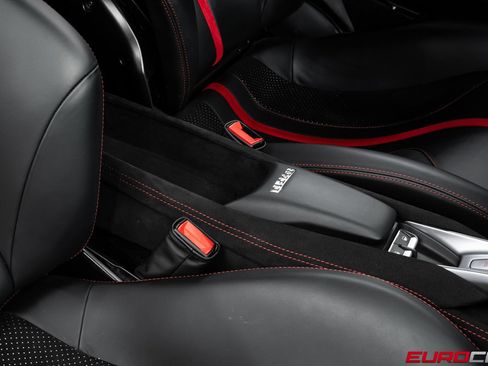 Used 2020 Ferrari F8 Tributo image 42
