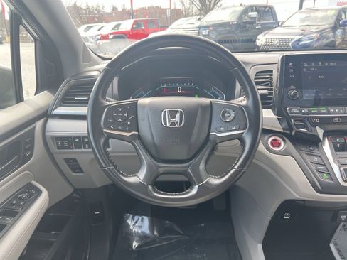 Used 2023 Honda Odyssey EX-L image 16