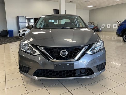 Used 2019 Nissan Sentra S image 2