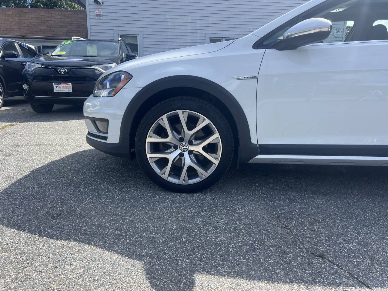 Used 2017 Volkswagen Golf Alltrack SEL AWD/4WD image 40