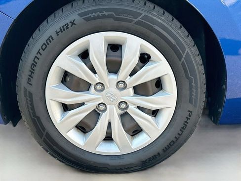 Used 2018 Hyundai Accent SE FWD image 28