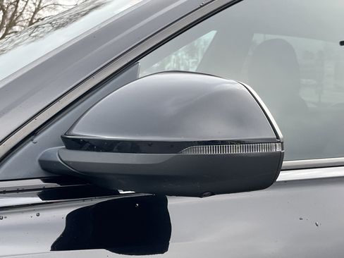 Used 2019 Audi Q8 Prestige image 33