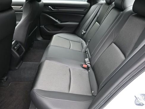 Used 2022 Honda Accord Sport image 21