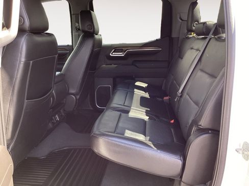 Used 2022 Chevrolet Silverado 1500 LT image 24