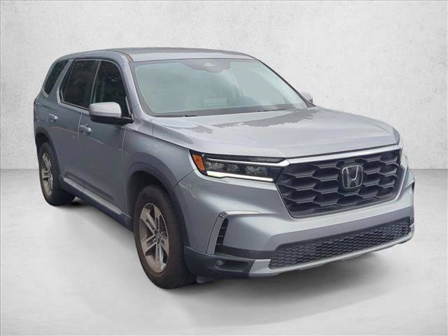Used 2024 Honda Pilot EX-L image 3