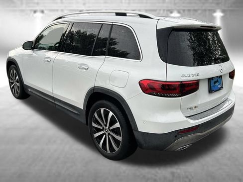 Used 2023 Mercedes-Benz GLB 250 image 7