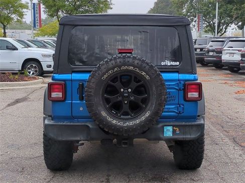 Used 2021 Jeep Wrangler Unlimited Sport image 4