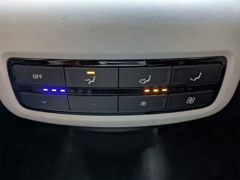 Certified 2022 Hyundai Palisade SE image 18