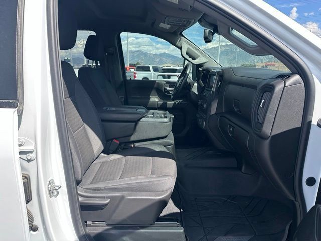 Certified 2025 Chevrolet Silverado 2500 Custom w/ Custom Value Package AWD/4WD image 30