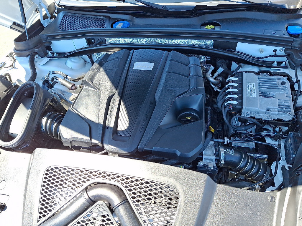 Used 2021 Porsche Macan S AWD/4WD image 41