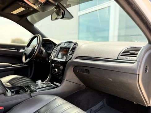 Used 2019 Chrysler 300 S w/ S Model Appearance Package RWD image 24